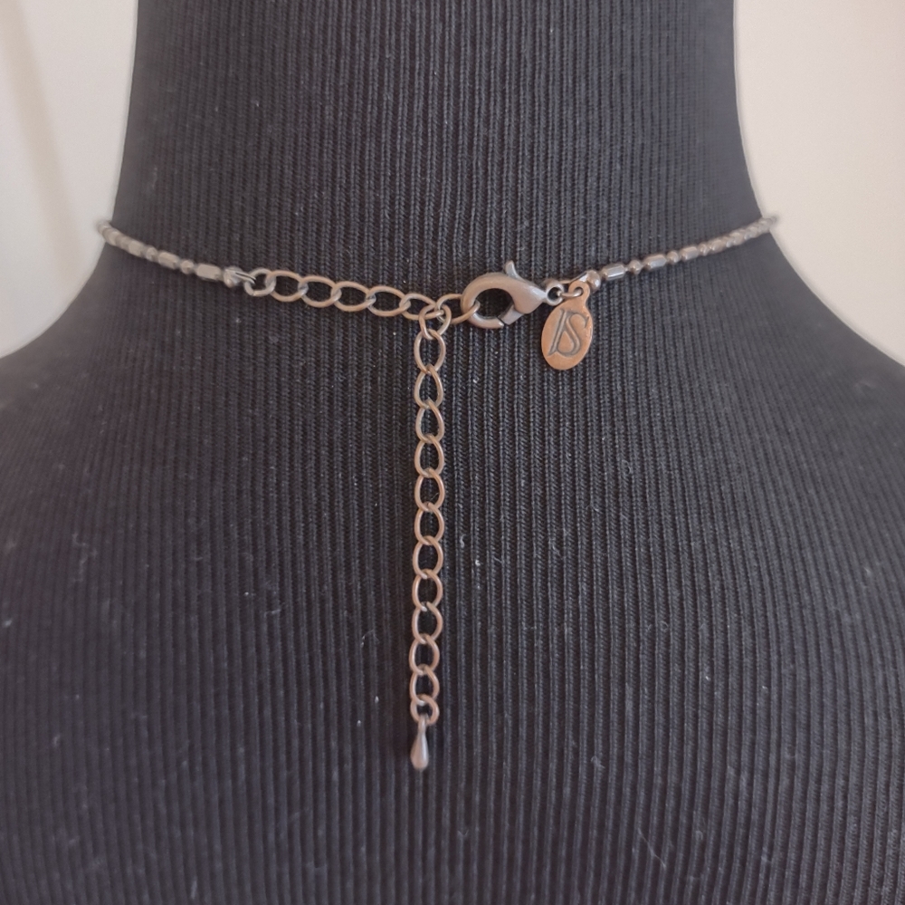 Beautiful Victorian Gothic Style Black Stone Copper Tone Necklace EUC - Picture 4 of 6